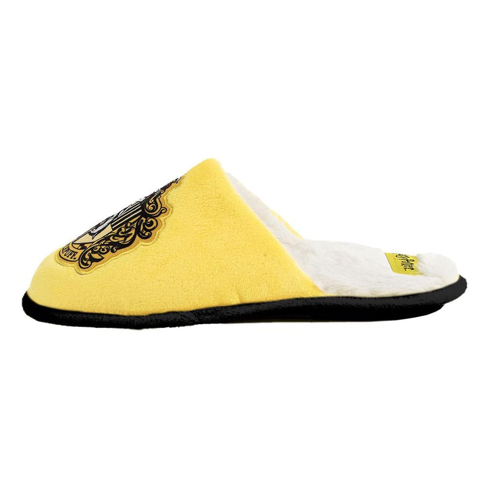 Harry Potter Slippers Hufflepuff Assortment (12)