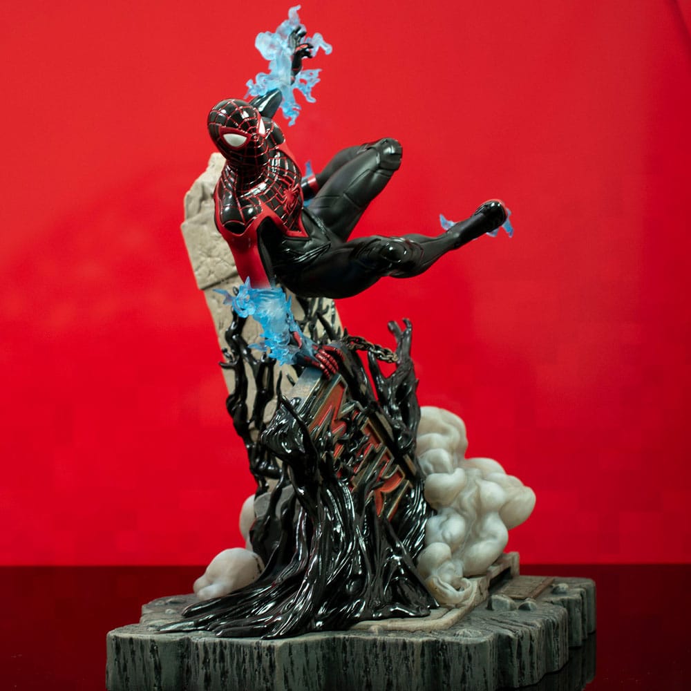 Marvel's Spider-Man 2 Marvel Gallery Deluxe PVC Diorama Miles Morales (Gamerverse) 25 cm