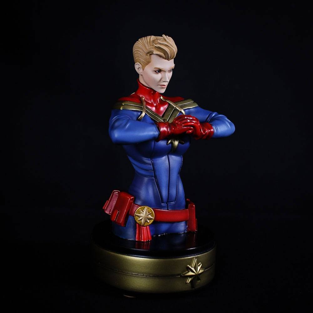 Captain Marvel Bust Captain Marvel 20 cm