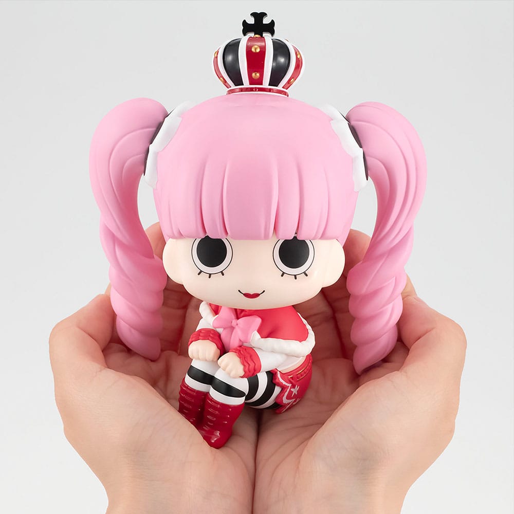 One Piece Look Up PVC Statue Perona 11 cm         