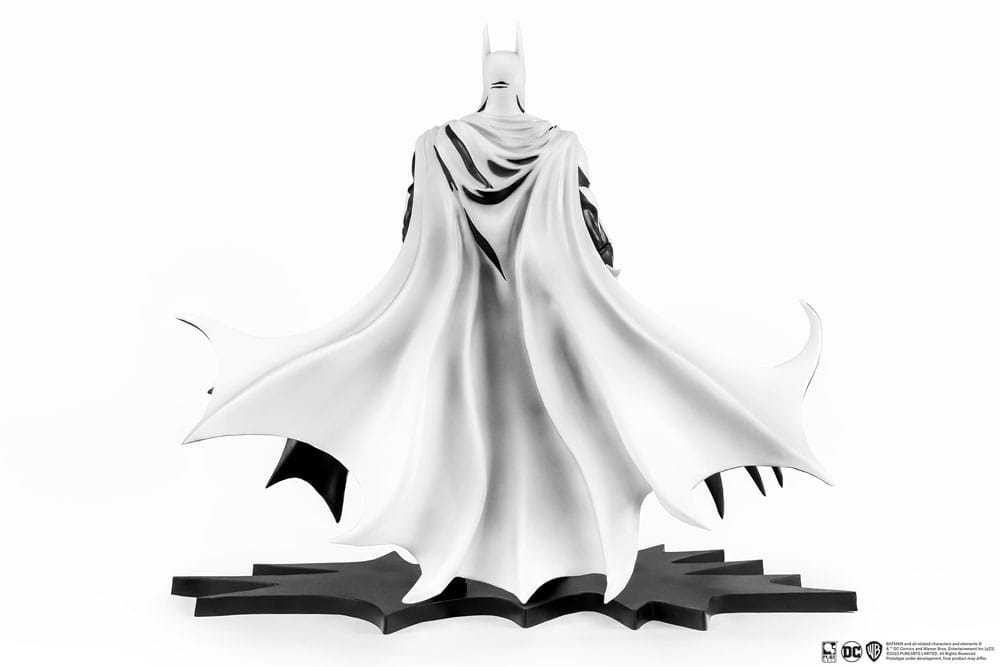 Batman PX PVC Statue 1/8 SDCC 2024 Batman Black & White Version 27 cm  